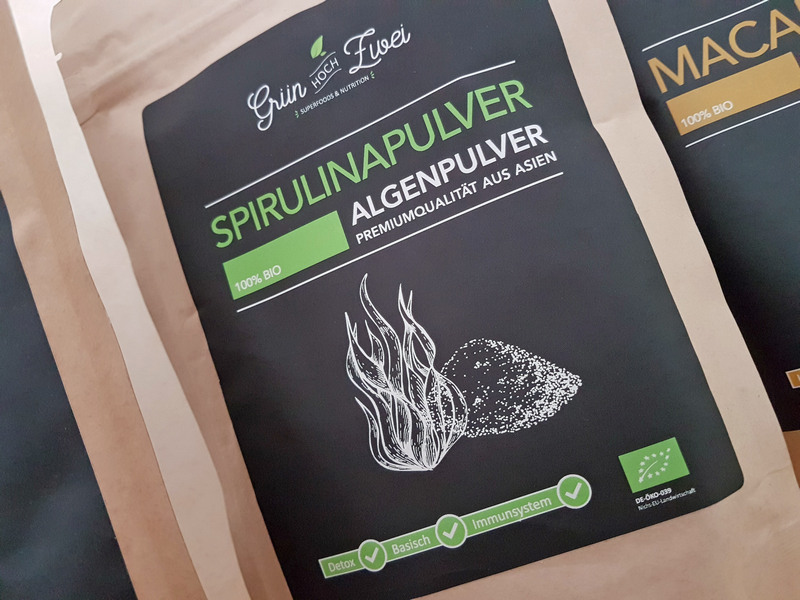 Grün hoch zwei Superfood Spirulina