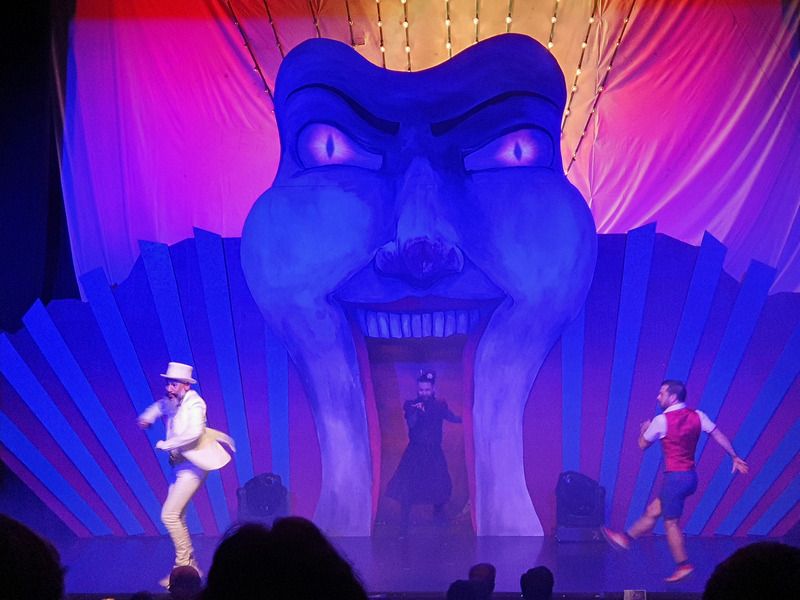 GOP Variete Theater Essen Freaks