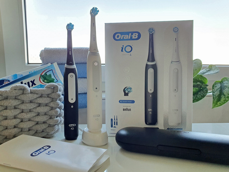 Braun Oral-B iO Series 4 elektrische Zahnbürste