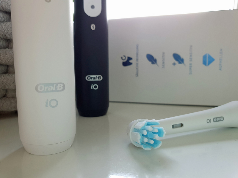 Braun Oral B iO Series 4 elektrische Zahnbürste