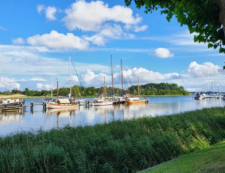 maritimer-charme-die-hafenstadt-kappeln-an-der-schlei-colorful-things