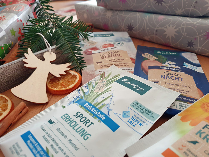 Kneipp Weihnachtsgeschenke nachhaltig verpacken und dekorieren