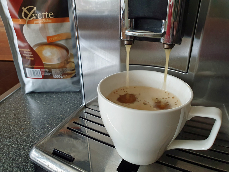 Yvette Café Crema ganze Bohne