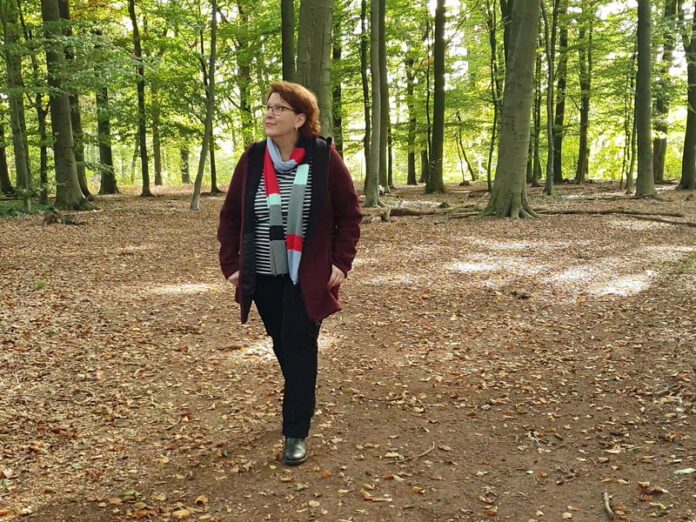 Elkline urbane Mode Hamburg Dew Fleece Mantel und Ringelschal