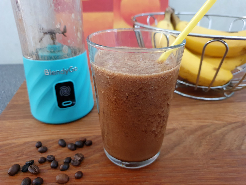 BlendyGo 3 tragbarer Mixer Kaffee Banane Smoothie