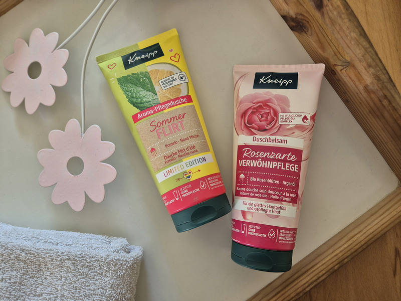 Kneipp Aromapflegedusche Sommerflirt, Duschbalsam rosenzarte Verwöhnpflege