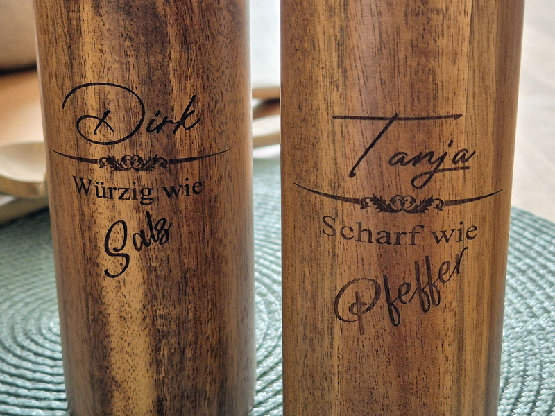 Holzzeug Salz- und Pfeffermühle personalisierbar