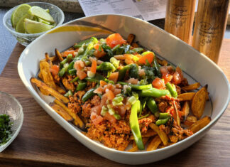 Marley Spoon Süßkartoffeln mit Tofu Hacksauce und süßer Tomatensalsa