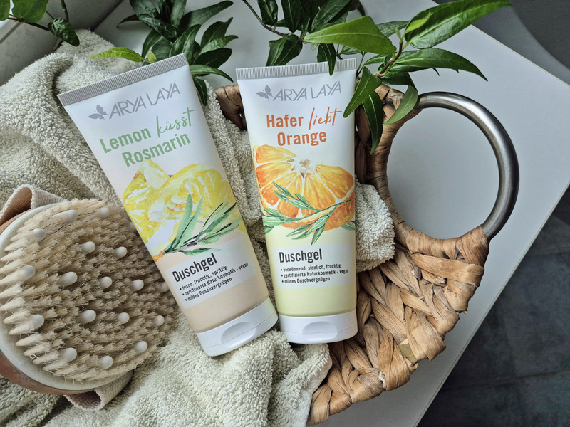 Arya Laya Duschgel Lemon küsst Rosmarin, Duschgel Hafer liebt Orange und Body Butter Karotte